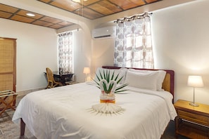 1 slaapkamer, een strijkplank/strijkijzer, gratis internet, beddengoed