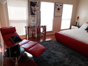 2 chambres, fer et planche à repasser, Wi-Fi, draps fournis