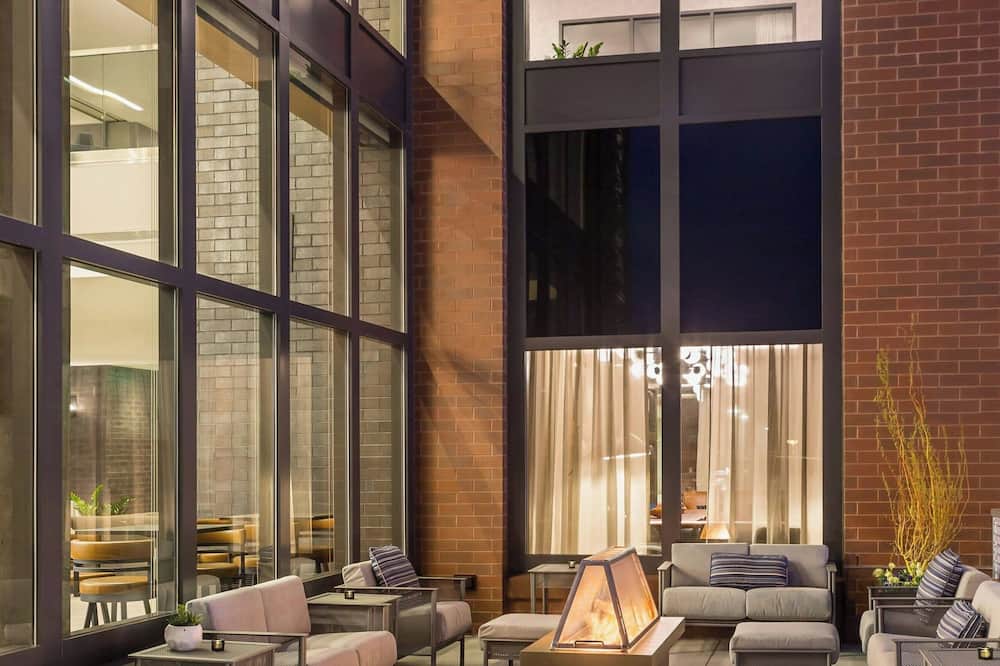 SpringHill Suites by Marriott Madison