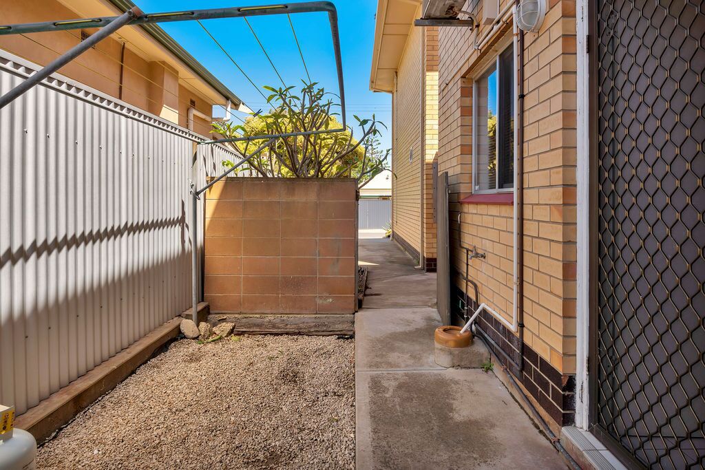 Relax near the beach — image 3