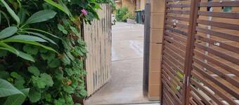 Semaphore Hideaway
