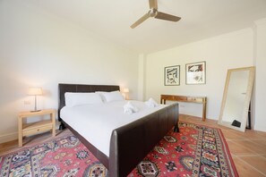 3 bedrooms, WiFi, bed sheets