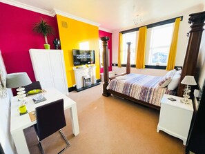 1 bedroom, iron/ironing board, free WiFi, bed sheets - PHOENIX Boutique Apartments (Goole)
