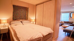 Comfort House, Multiple Beds, Terrace, Bay View | 2 bedrooms, individually decorated, individually furnished, desk - Guest House Reiten (Rauma)