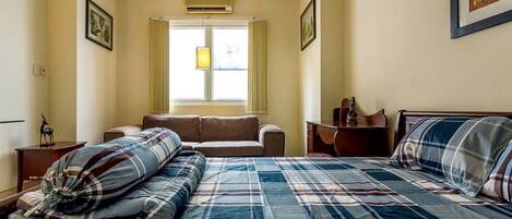 1 多间卧室、上网接入、床单