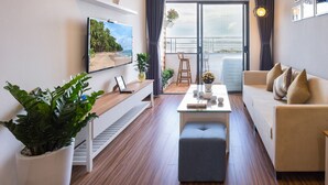 Căn hộ Premier, 2 phòng ngủ, quang cảnh biển, sát bãi biển | Phòng khách