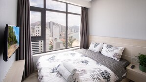 Căn hộ tiện nghi đơn giản, 2 phòng ngủ, quang cảnh biển