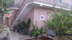 Unclassified image, 3 of 48, button - Apartmani Mitrovic Podlicak (Pržno)