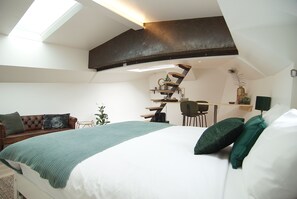 1 bedroom, soundproofing, iron/ironing board, free WiFi