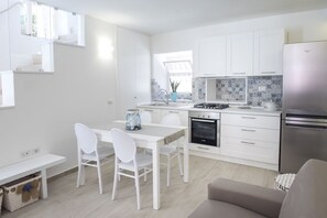 Fridge, oven, dishwasher - S186 - Sirolo, wonderful sky-earth in the historic center (Sirolo)