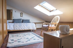 3 bedrooms, bed sheets - S186 - Sirolo, wonderful sky-earth in the historic center (Sirolo)