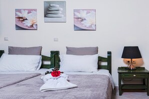 Apartment, 1 Bedroom, Sea View | Individually decorated, blackout curtains, soundproofing - Kyriaki' s Cozy Appartment (Chania)