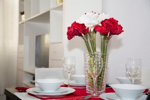 Dining - Summer Apartments Grand Center (Madrid)
