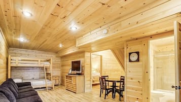 4 bedrooms, free WiFi, bed sheets