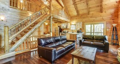 Authentic Log Cabin: King Bed + Hot Tub + Fire Pit