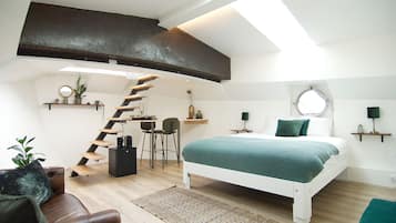 2 habitaciones, tabla de planchar con plancha, wifi y ropa de cama