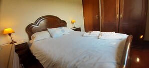 3 camere, ferro/asse da stiro, culla da viaggio, Wi-Fi gratuito