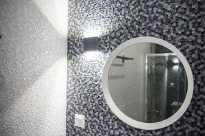 Ducha, cabezal de ducha tipo lluvia, artículos de tocador de diseñador