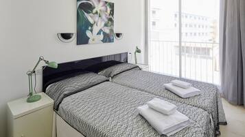 3 bedrooms, iron/ironing board