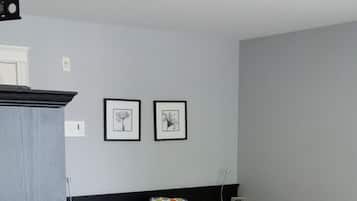 1 bedroom, Internet, wheelchair access