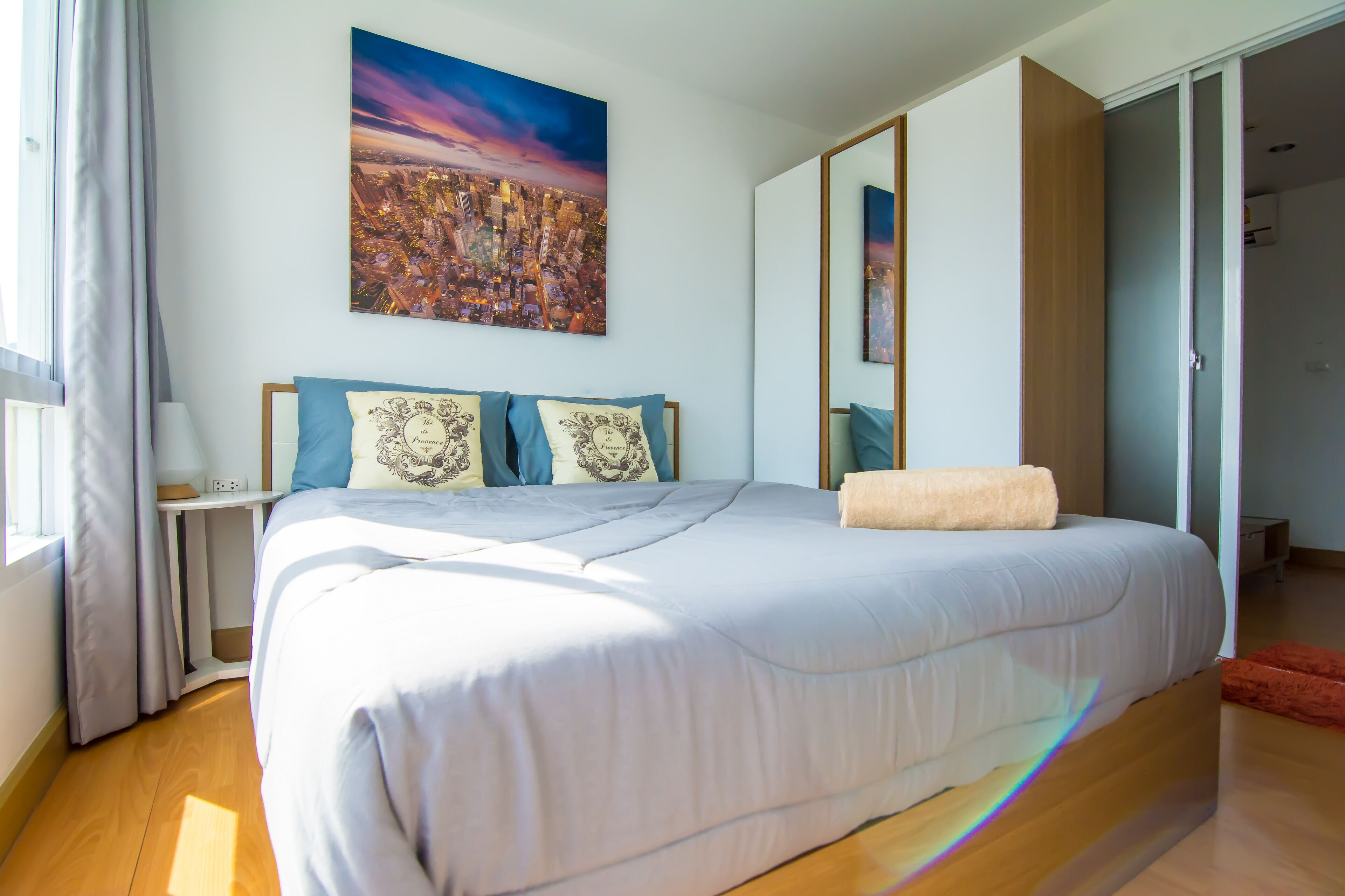 1 多间卧室、办公桌、免费 WiFi