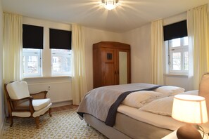 Individuell dekoriert, individuell eingerichtet, Verdunkelungsvorhänge