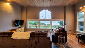 View from property - Tide Walk~ Ocean View Yachats (Yachats)