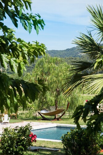 Magnificent renovated 18th century Bastide in Bandol