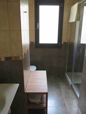 Hair dryer, towels - BEAUTIFUL INDEPENDENT HOUSE IN SANABRIA (Villarino de Sanabria)