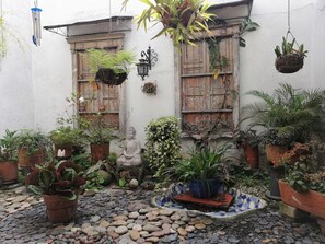 تفاصيل الفندق من الخارج