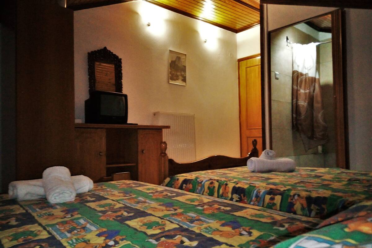 Ropa de cama de alta calidad, wifi gratis y decoración personalizada