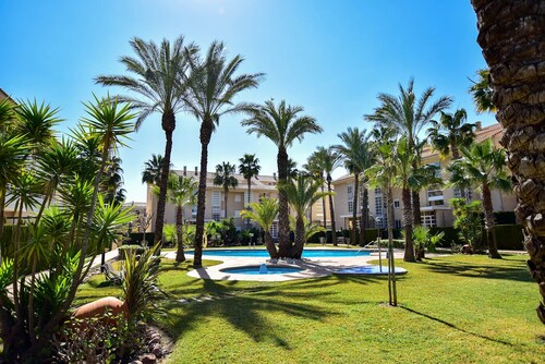 Beautiful Spacious Penthouse Sleeps 6