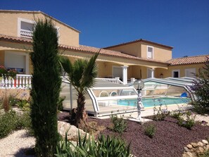 Udendørs pool