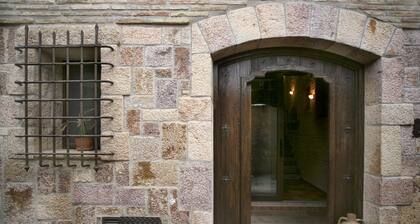 Rural house in the historic center of Alquézar with privileged views