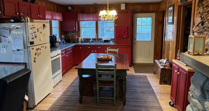 Winterberry Cottage on Whitefish Lake, Three Lakes WI