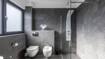 Deluxe Villa, 4 Bedrooms, Private Pool, Sea View | Bathroom | Shower, hydromassage showerhead, free toiletries, hair dryer