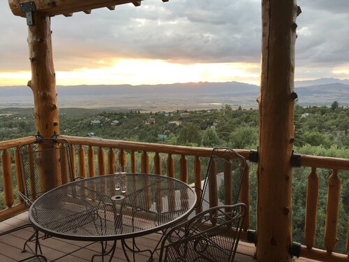 Beautiful Cabin Tucked away in Utah Mountains located in Pine Creek Resort