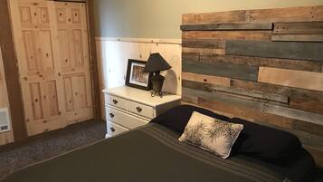 3 bedrooms, free WiFi, bed sheets