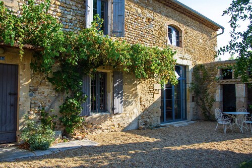 Authentic Stone Farmhouse with Private Pool – Bouchet, Drôme Provençale