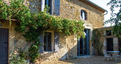 Authentic Stone Farmhouse with Private Pool – Bouchet, Drôme Provençale