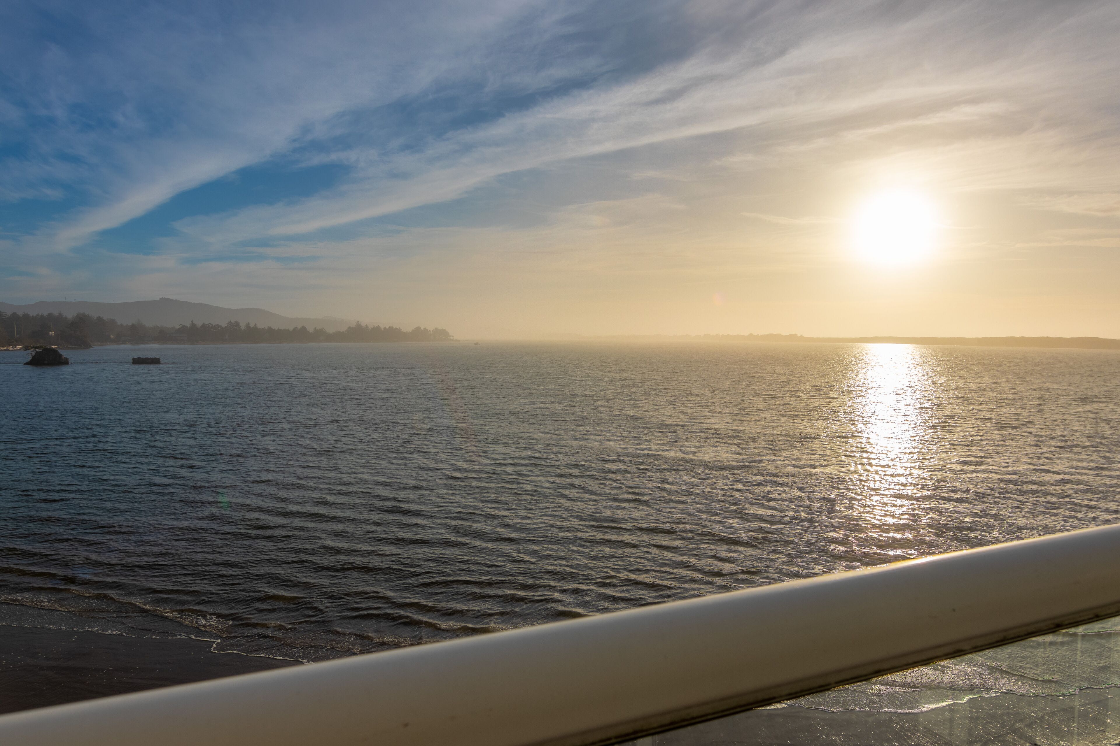 Panoramic Views From this Bay Front Condo, Steps to Dining and Shopping!