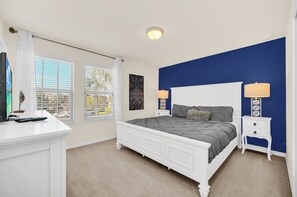 8 bedrooms, iron/ironing board, WiFi, bed sheets