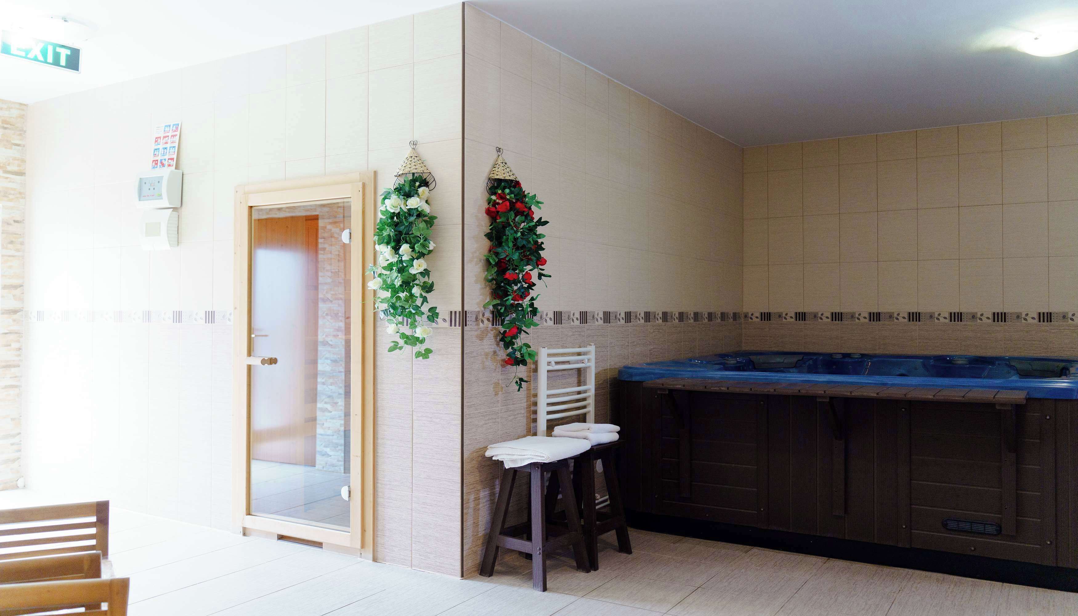 Tratamientos corporales, aromaterapia y masajes de tejido profundo 