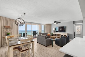 Interior - Oceanfront condo in Panama City Beach, REMODELED 3BR, ideal for 10 guests. (Panama City Beach)
