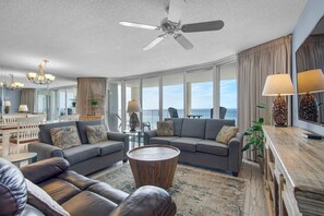 Living area - Oceanfront condo in Panama City Beach, REMODELED 3BR, ideal for 10 guests. (Panama City Beach)