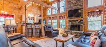 CUSTOM BUILT CABIN WITH SAUNA & HOT TUB