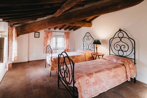 2 Schlafzimmer, Bügeleisen/Bügelbrett, Reisekinderbett, WLAN