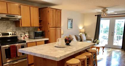 Quiet, comfortable home. Near Intel and Nike campuses.