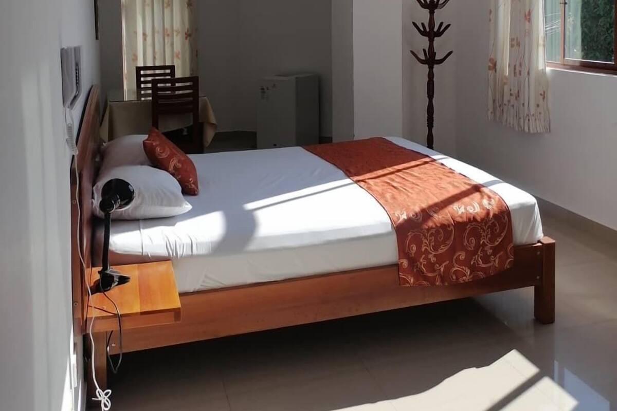 Frigobar, cofres nos quartos, Wi-Fi de cortesia, roupa de cama