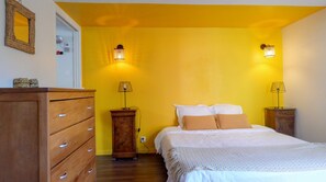 1 chambre, fer et planche Ă repasser, Wi-Fi gratuit, draps fournis